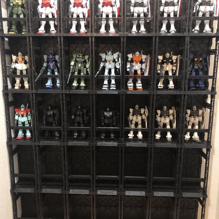 Bandai Model Gundam Rg - В наличии: Подставка-стеллаж для моделей Gundam