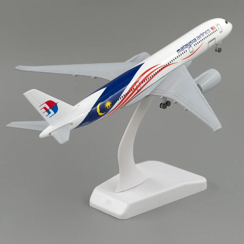 20 см самолет Airbus Malaysia  – обзор и цена Kids Toys Malaysia